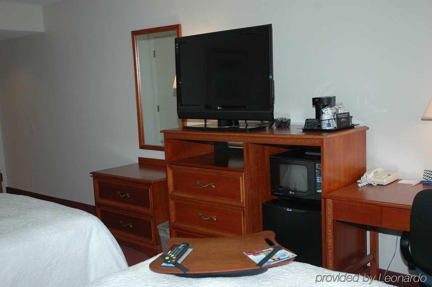 Hampton Inn Portland-Airport South Portland Szoba fotó